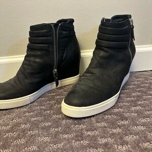 Black Wedge Paolo Sneakers